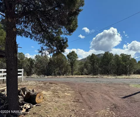 Exterior - 7155 Daisy Dr, Williams, AZ 86046 photo 4 of 5