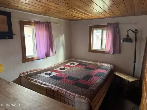 Bedroom - 7155 Daisy Dr, Williams, AZ 86046 photo 3 of 3