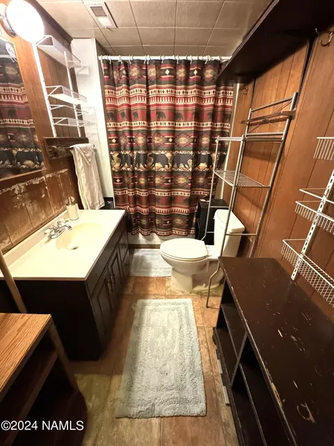 Bath - 7155 Daisy Dr, Williams, AZ 86046 photo 1 of 1