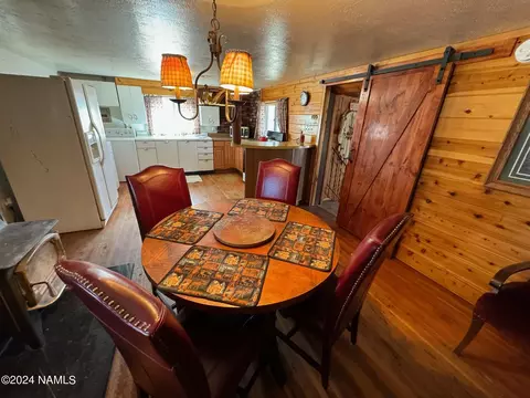 Dining - 7155 Daisy Dr, Williams, AZ 86046 photo 2 of 2