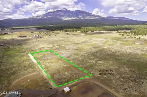 6910 Pettistree Ln, Flagstaff, AZ 86001