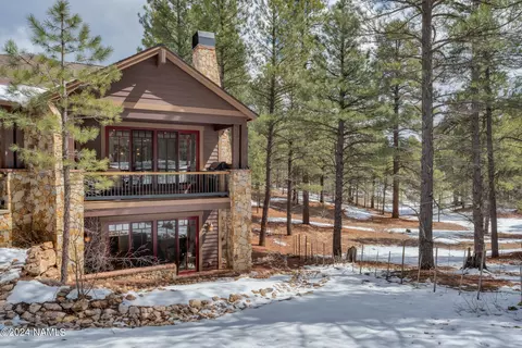 1370 E Castle Hills Dr, Flagstaff, AZ 86005