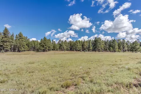 95 E Foxboro Rd #11, Munds Park, AZ 86017