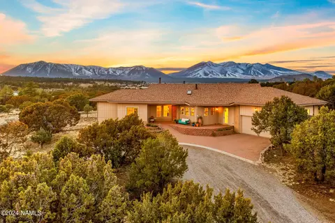 8885 Arroyo Trl, Flagstaff, AZ 86004