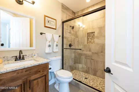 Bath - 663 W Brookline Loop, Williams, AZ 86046 photo 3 of 5