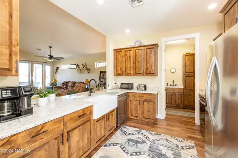 Kitchen - 663 W Brookline Loop, Williams, AZ 86046 photo 3 of 4