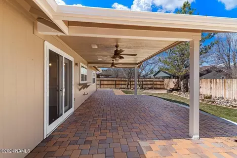 Exterior - 6802 Eagle Crest Dr, Flagstaff, AZ 86004 photo 4 of 6