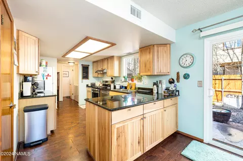 Kitchen - 2434 Eva Loop, Flagstaff, AZ 86004 photo 1 of 3