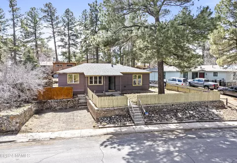 301 E Woodland Dr, Flagstaff, AZ 86001