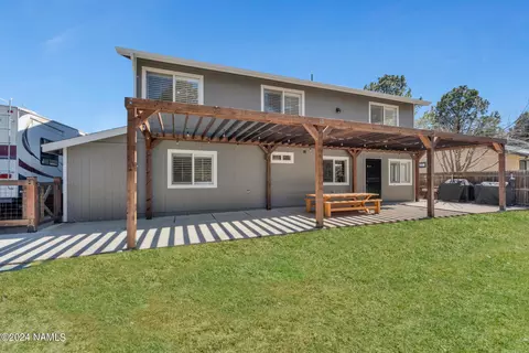 Exterior - 158 E Mohawk Dr, Flagstaff, AZ 86005 photo 6 of 8