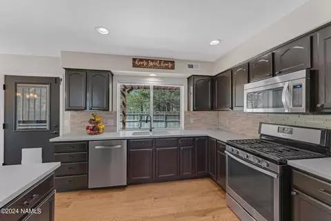 Kitchen - 158 E Mohawk Dr, Flagstaff, AZ 86005 photo 1 of 3