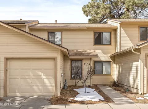 2109 E Arroyo Seco Dr, Flagstaff, AZ 86004