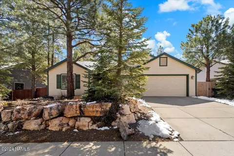 923 W Lone Star Trl, Flagstaff, AZ 86005