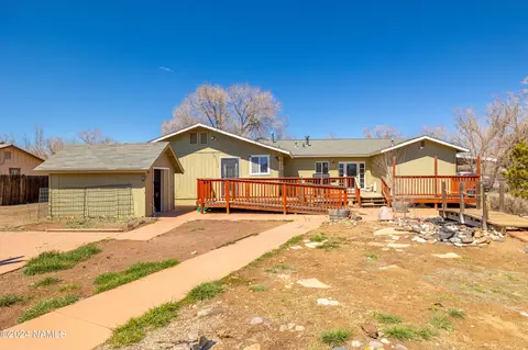 Exterior - 7760 E Gemini Dr, Flagstaff, AZ 86004 photo 4 of 7