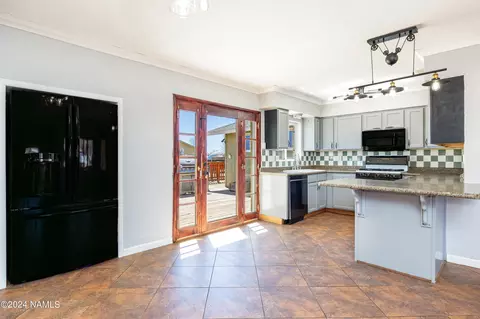 Kitchen - 7760 E Gemini Dr, Flagstaff, AZ 86004 photo 1 of 4
