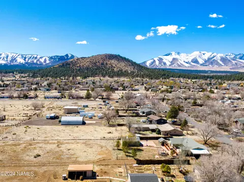 View/Area - 7760 E Gemini Dr, Flagstaff, AZ 86004 photo 3 of 9