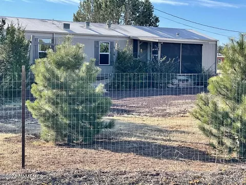 1070 W Woodlands Dr, Williams, AZ 86046