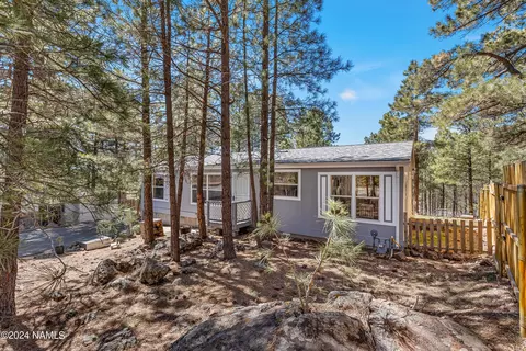 2565 Tishepi Trl, Flagstaff, AZ 86005