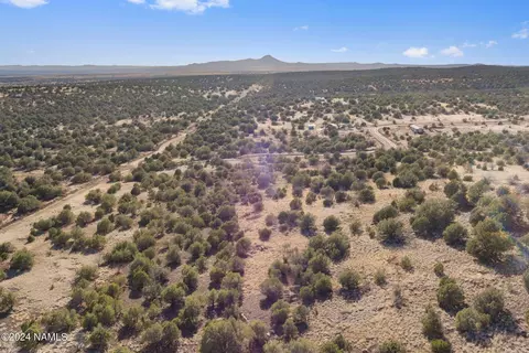 1120 W Joseph Dr, Ash Fork, AZ 86320