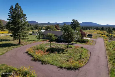 12335 N Copeland Ln, Flagstaff, AZ 86004