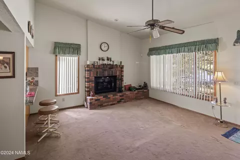 Living - 6031 E Laurel Loop, Flagstaff, AZ 86004 photo 1 of 1