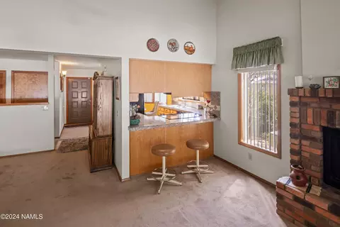 Kitchen - 6031 E Laurel Loop, Flagstaff, AZ 86004 photo 3 of 3