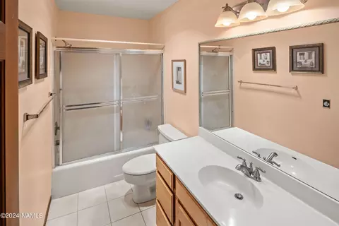 Bath - 6031 E Laurel Loop, Flagstaff, AZ 86004 photo 1 of 2