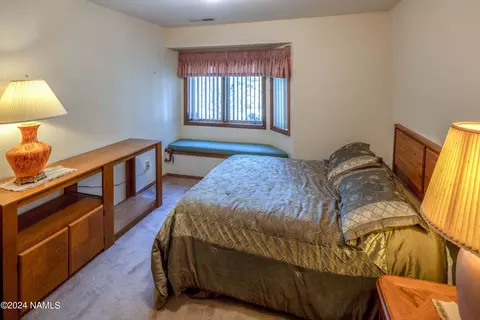 Bedroom - 6031 E Laurel Loop, Flagstaff, AZ 86004 photo 5 of 6