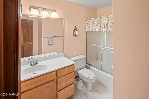 Bath - 6031 E Laurel Loop, Flagstaff, AZ 86004 photo 2 of 2
