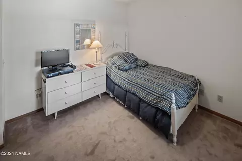 Bedroom - 6031 E Laurel Loop, Flagstaff, AZ 86004 photo 4 of 6