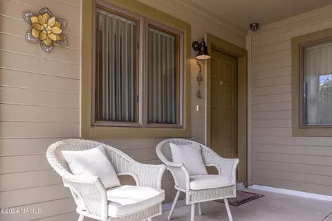 Exterior - 6031 E Laurel Loop, Flagstaff, AZ 86004 photo 6 of 10