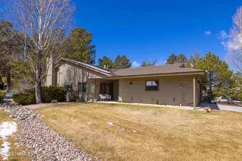 Exterior - 6031 E Laurel Loop, Flagstaff, AZ 86004 photo 3 of 10