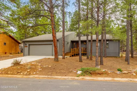 4717 E Hightimber Ln, Flagstaff, AZ 86004