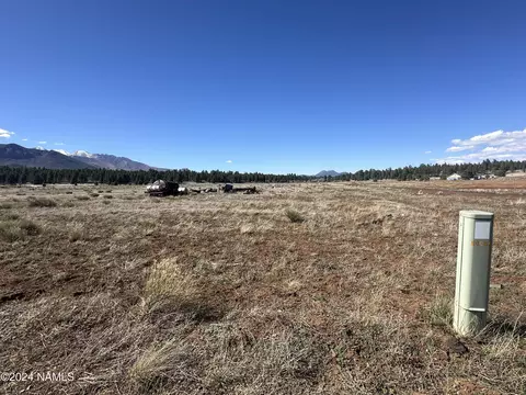 6830 N Rain Valley Rd, Flagstaff, AZ 86004 photo 2