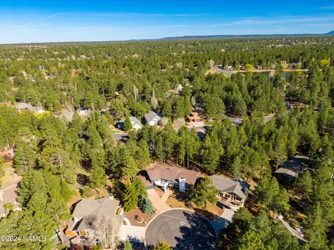 View/Area - 4530 E Red Fox Ln, Flagstaff, AZ 86004 photo 10 of 12