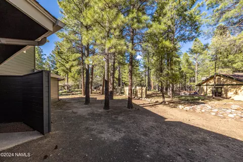 Exterior - 4530 E Red Fox Ln, Flagstaff, AZ 86004 photo 4 of 8