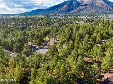 View/Area - 4530 E Red Fox Ln, Flagstaff, AZ 86004 photo 6 of 12