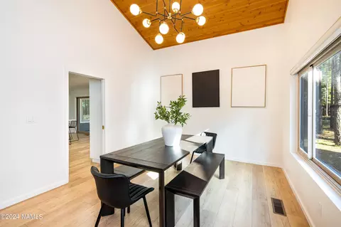 Dining - 4530 E Red Fox Ln, Flagstaff, AZ 86004 photo 2 of 3