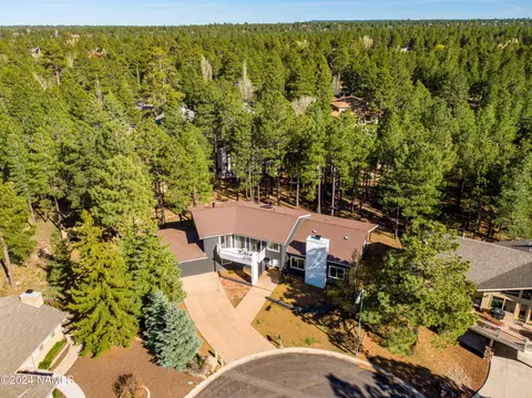 View/Area - 4530 E Red Fox Ln, Flagstaff, AZ 86004 photo 3 of 12