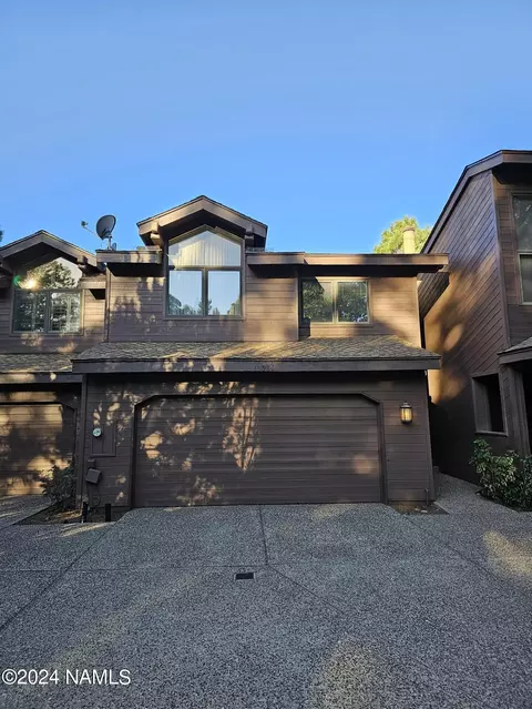 1033 N Lakepoint Way, Flagstaff, AZ 86004
