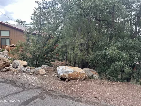 1285 E Cougar St, Munds Park, AZ 86017