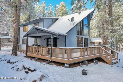 1265 E Bobcat Dr, Munds Park, AZ 86017