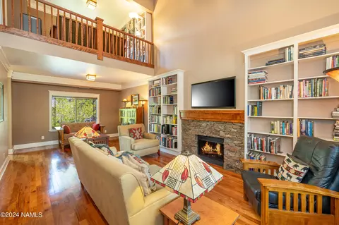 4664 S Bright Angel Trl, Flagstaff, AZ 86005