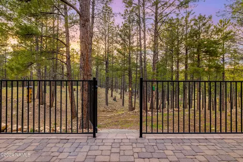 3145 S Hannah Ln, Flagstaff, AZ 86005