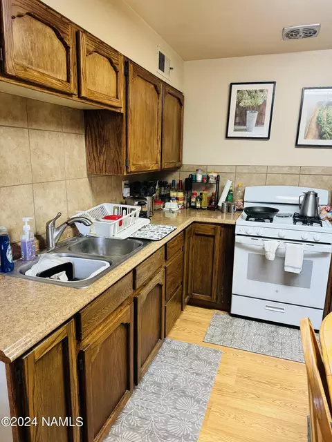 3109 E Manor Rd, Flagstaff, AZ 86004 photo 10
