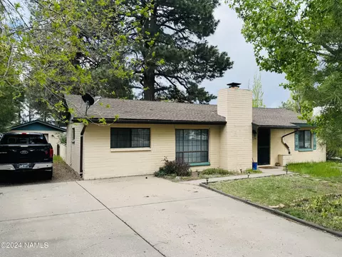 3109 E Manor Rd, Flagstaff, AZ 86004