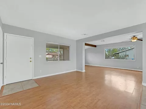 Living - 7780 E Gemini Dr, Flagstaff, AZ 86004 photo 2 of 7