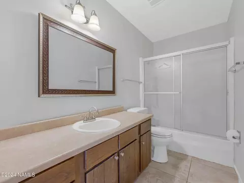 Bath - 7780 E Gemini Dr, Flagstaff, AZ 86004 photo 4 of 4