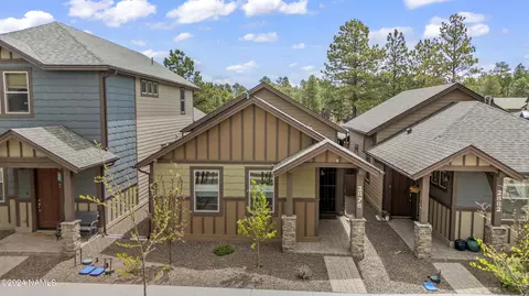 2878 S Wright Rd, Flagstaff, AZ 86001 photo 3
