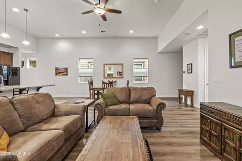 2878 S Wright Rd, Flagstaff, AZ 86001 photo 8